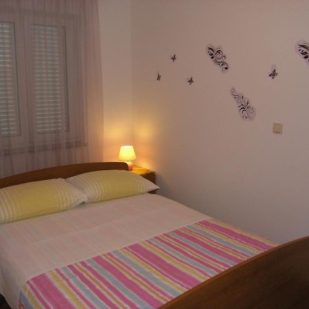 Apartments Biljana For Relaxing Holidays In Baska Kültér fotó