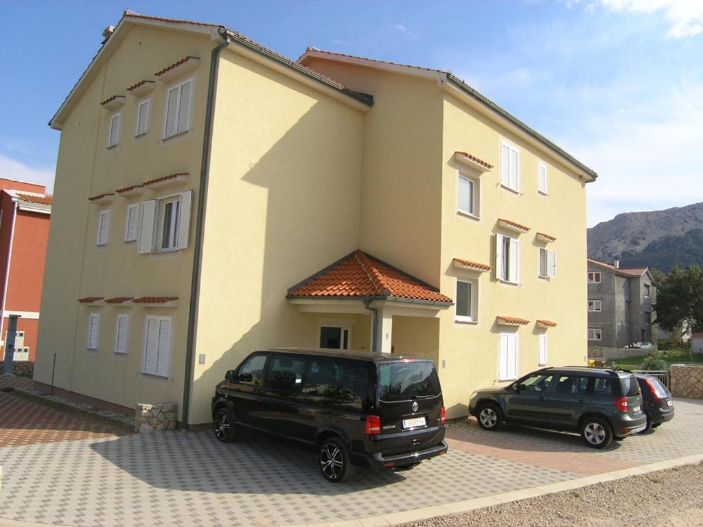 Apartments Biljana For Relaxing Holidays In Baska Kültér fotó